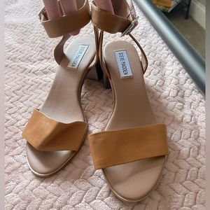 Brand New Steve Madden Chunky Heel Brown Sandal